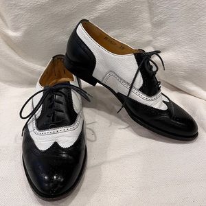Vintage Cole Haan Women’s Leather Oxford Wingtip Black & White Shoes; Size 7